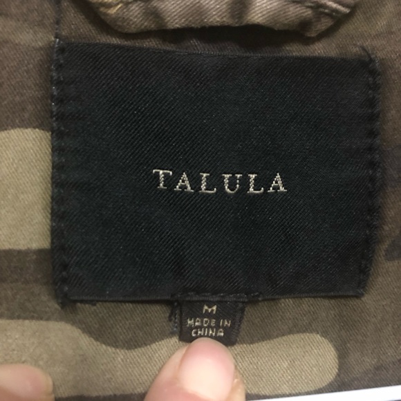 Talula Light Weight Hooded Camo Jacket - Picture 5 of 6